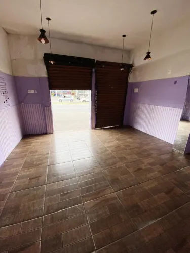 Salão Comercial com 40 m2 na Avenida Kennedy, Aviação, Próximo a Honda Veículos