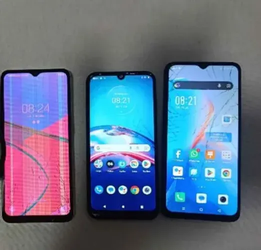 VENDO 1 INFINIX 64GB 1 MOTOROLA E6i 32GB 1 SAMSUNG A12