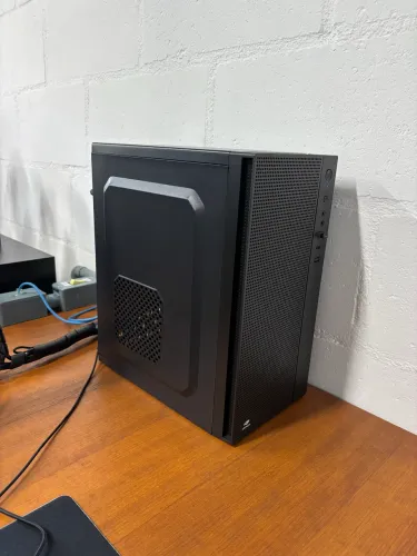 PC I3-13100 16GB RAM SSD 240 GB