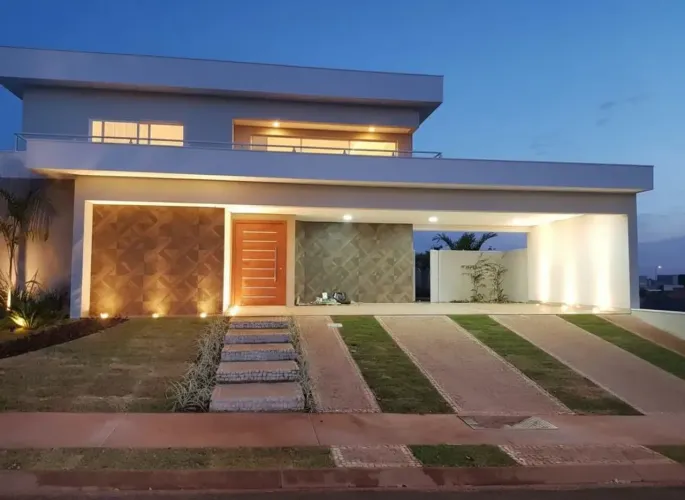 Imóvel para venda possui 338 metros quadrados com 3 quartos
