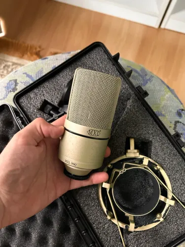 Microfone condensador MXL 990 + pop filter brinde