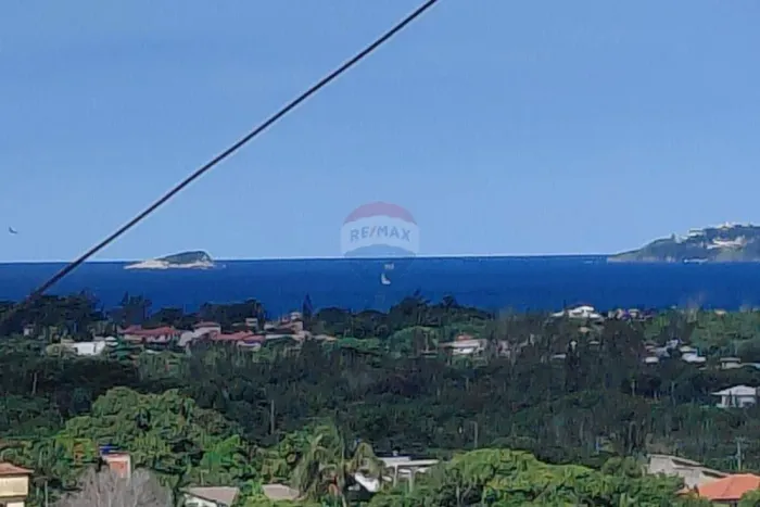 À venda terreno com vista mar e montanha no Alto da Boa Vista na Rasa em Búzios