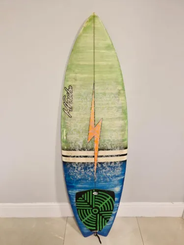 Pracha de surf 5,0 novinha por R$ 300,00