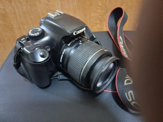 Camera fotografica profissional Cannon Rebel T3