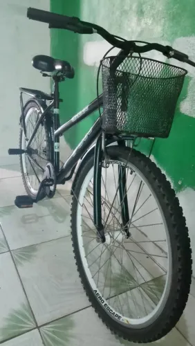 Vendo uma Bicicleta Poty Aro 26 no Rolamento Jances Aero