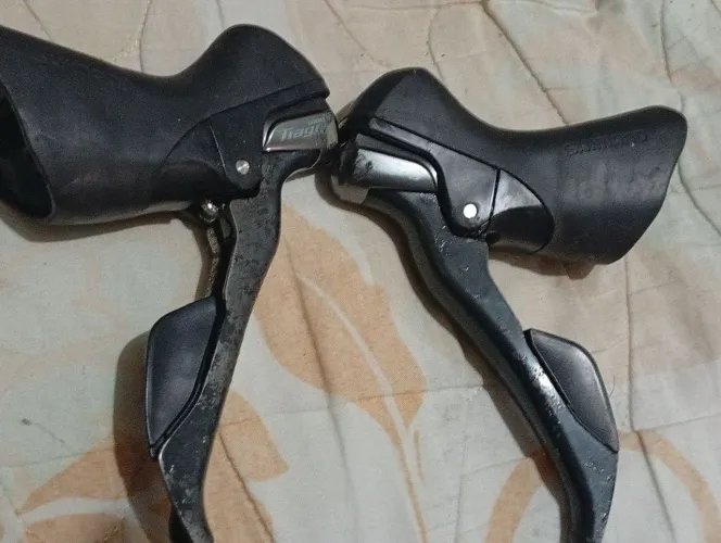 Sti shimano tiagra 10v modelo st 4700 cab interno 