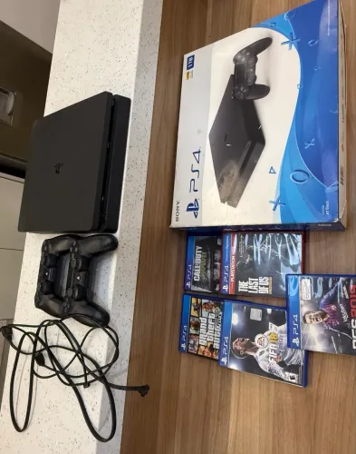 PlayStation 4 Slim 1TB Jet Black - Completo Na Caixa 5 Jogos