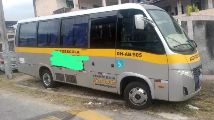 Microônibus Volare w7 novo