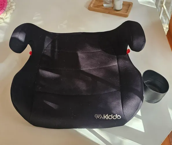 Assento de Elevação Kiddo Fika Isofix 15kg a 36kg - Seminovo
