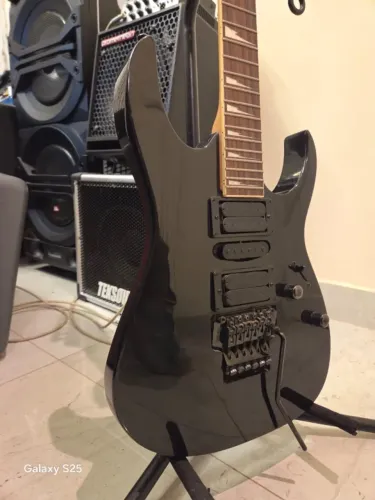 Guitarra Ibanez gio grg270