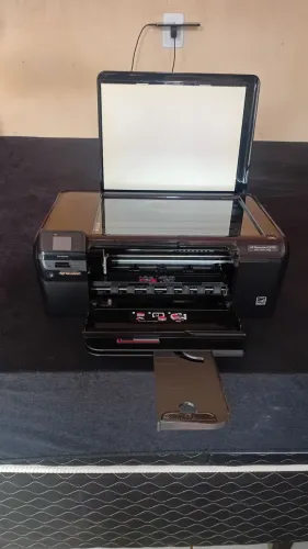 Vendo uma impressora HP ela está em ótimo estado e funcionando perfeitamente