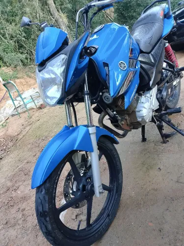 Fazer 150 Ano 2015 com 3.300 pra acerta parcelo no cartão também 