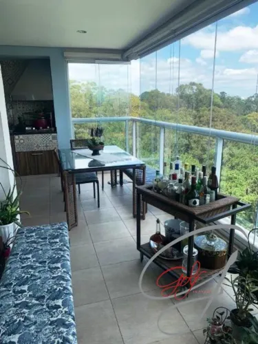 APARTAMENTO COM 187 M2, SENDO 03 SUÍTES, 04 VAGAS, CONDOMÍNIO MARÍLIA VOGT
