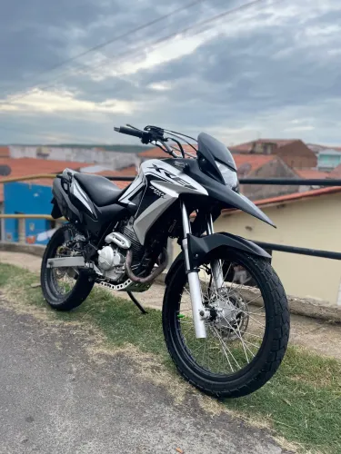 VENDO HONDA XRE 300 - 2018