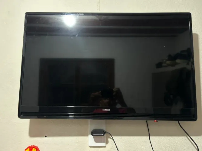 Tv Samsung 32? (Não é smart) 