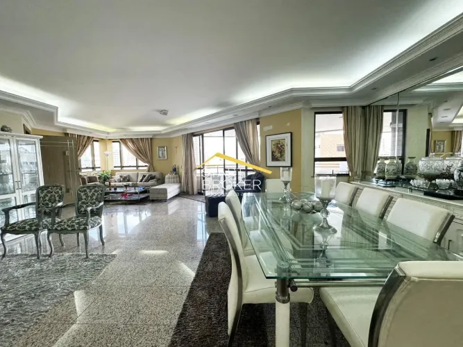 Apartamento à Venda no Edifício Lausanne  Meireles - 237m² | 3 suítes | 4 vagas