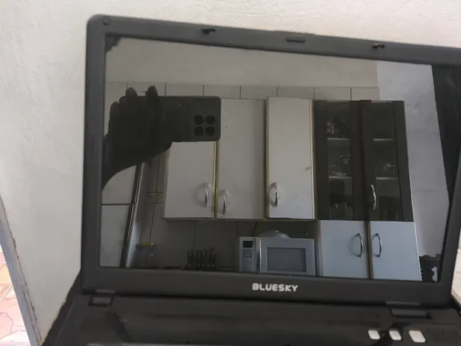 Carcaça Notebook Bluesky Blk-0207n Com Placa-mãe E Tela (Sem Hd/ram/wi-fi - Leia descrição