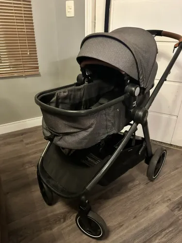 Carrinho de bebê 3 em 1 Máxi Cose