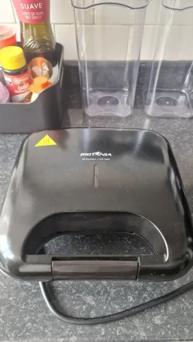 Sanduicheira e Grill Britânia - Praticidade 2 em 1 (Bela Vista)