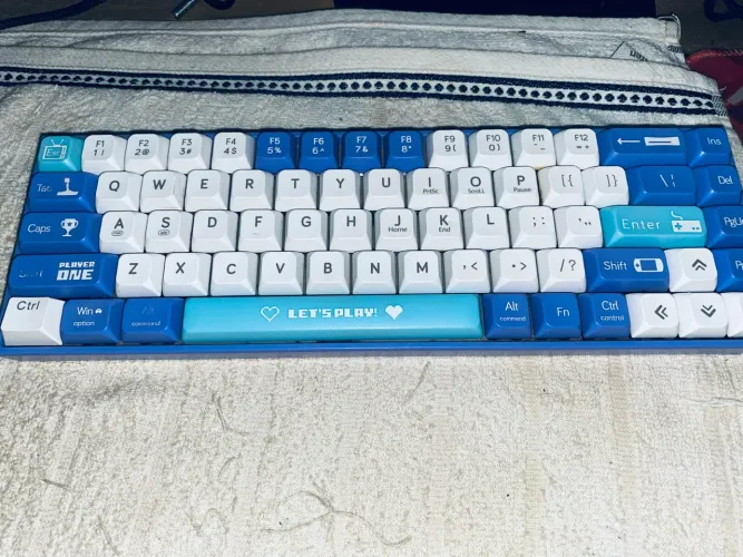 Teclado Ajazz ak680 Switch Vermelho