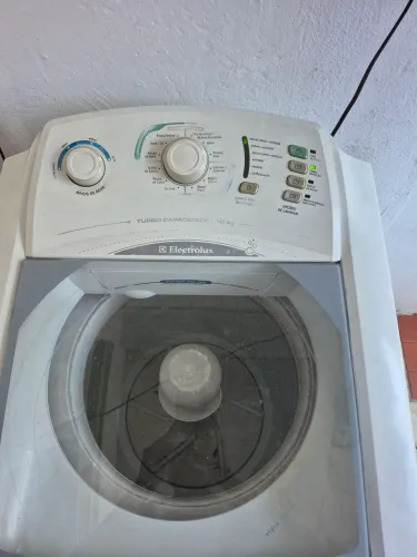 Máquina de lavar 10kg Electrolux