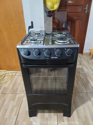 Fogão elétrico semi novo