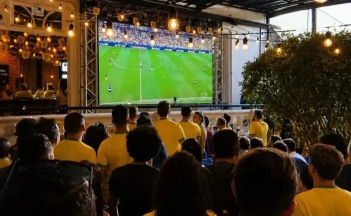 Telao e projetor para jogos copa
