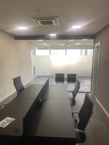 Sala comercial mobiliada