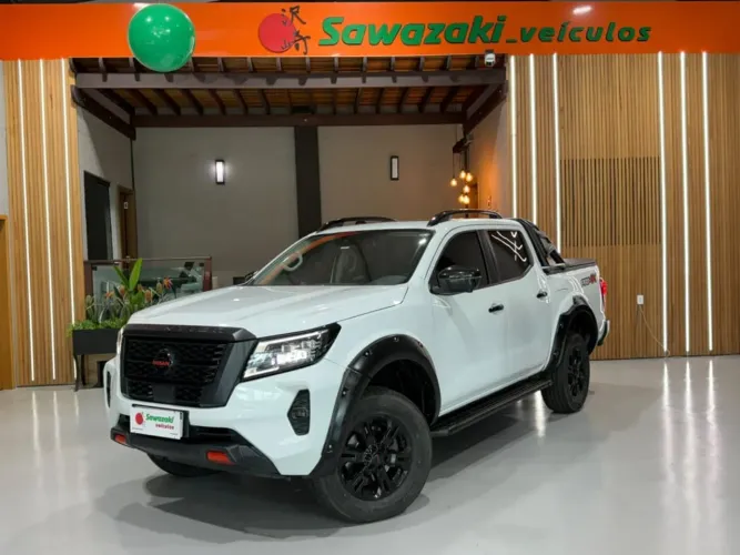 Nissan Frontier Pro4x CD 4X4 2.3 Bi-TB Die. AUT 2023