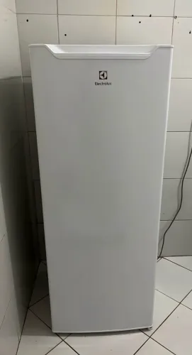 GELADEIRA ELECTROLUX RE21-213L
