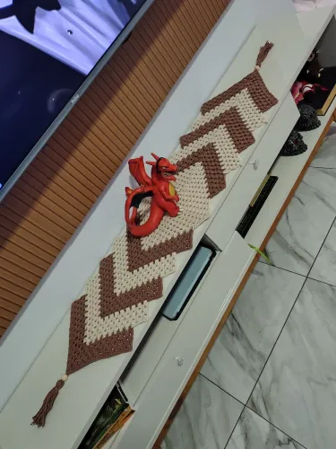 Trilho de mesa em croche