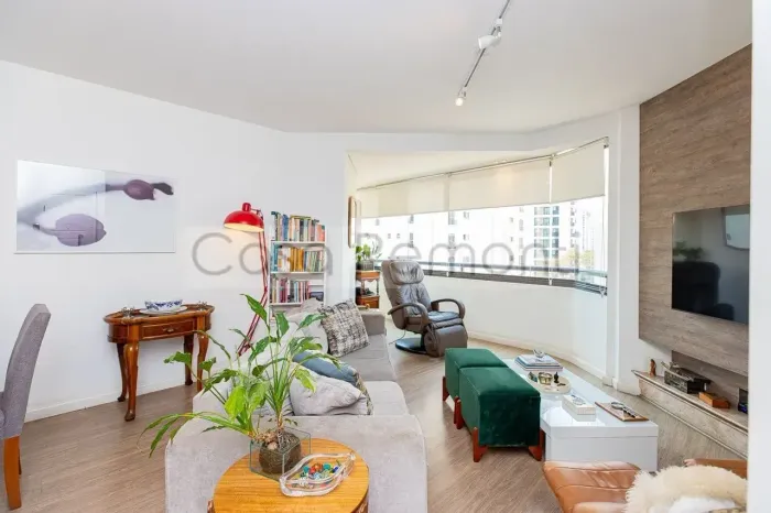 Apartamento a venda em Moema 3 Dormitórios 1 Suíte 2 Vagas