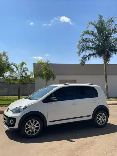 Volkswagen Up! Cross 1.0 TSI Total Flex 12V 5P 2016