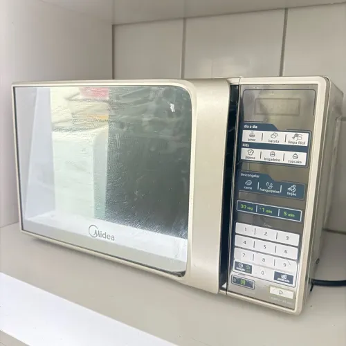 Vendo Microondas (Usado porém novo)