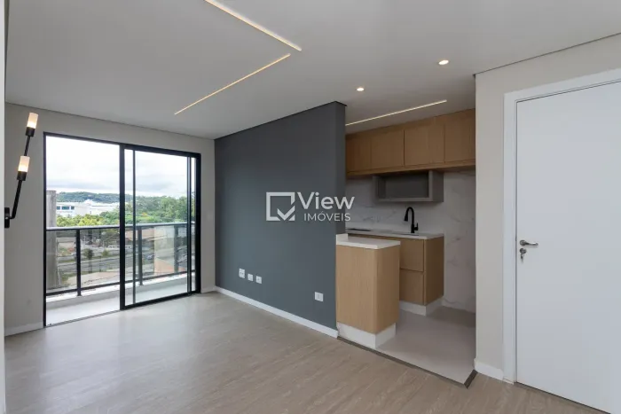 Apartamento de 2 quartos com 1 suíte e 1 vaga de garagem em condomínio clube.