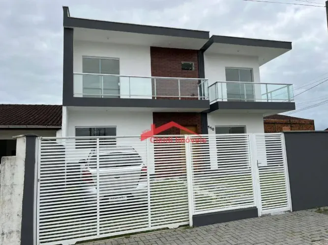 Sobrado com 3 dormitórios para alugar, 100 m² por R$ 3.368,30/mês - Boa Vista - Joinville/