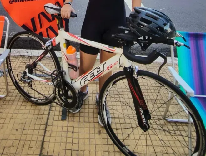Bike de ciclismo FELT