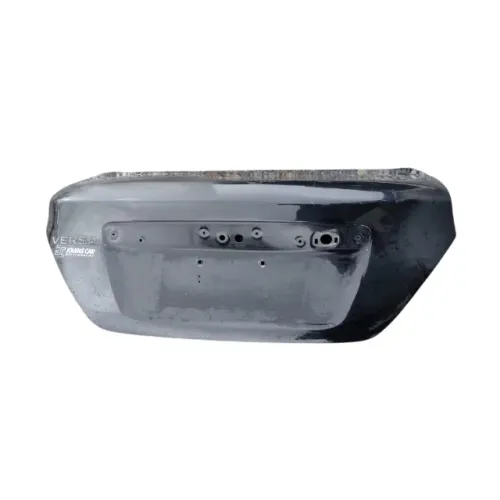 Tampa Traseira Porta Malas Nissan Versa 2012
