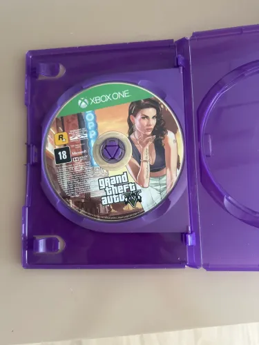 Vendo GTA V físico Xbox One original