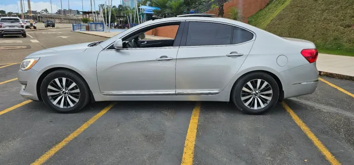 Kia Motors Cadenza EX 3.5 V6 24V 290cv Aut. 2012