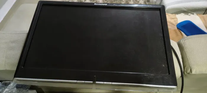 Monitor le novo 18.5 polegadas