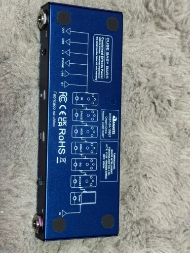 VEDO Pedal de múltiplos efeitos recarregável M-VAVE