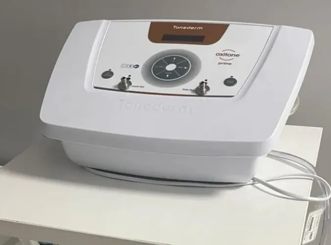 Aparelho de Ozonioterapia Com Vácuo - Tonederm + MESA MÓVEL + TORPEDO