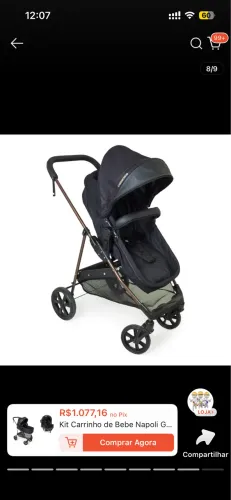 Carrinho com bebê conforto