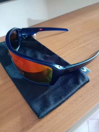 Oakley 