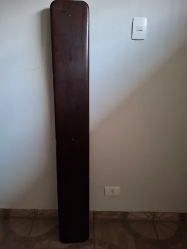 Tampo de madeira maciça