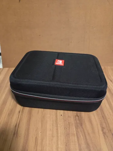 Nintendo Switch case dura