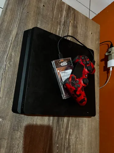 Ps4 slim 1T (seminovo)