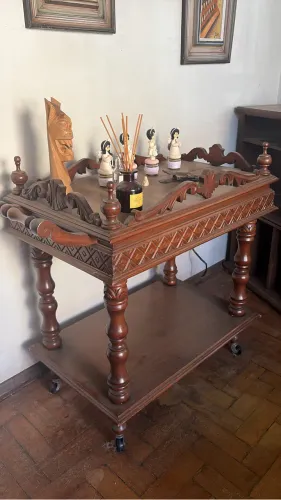 Bar de madeira 