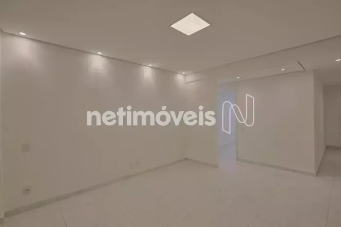 Apartamento com área externa excelente oportunidade no Funcionários, região centro-sul
